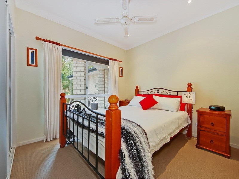 6 Brushwood Dr, Samford Valley QLD 4520