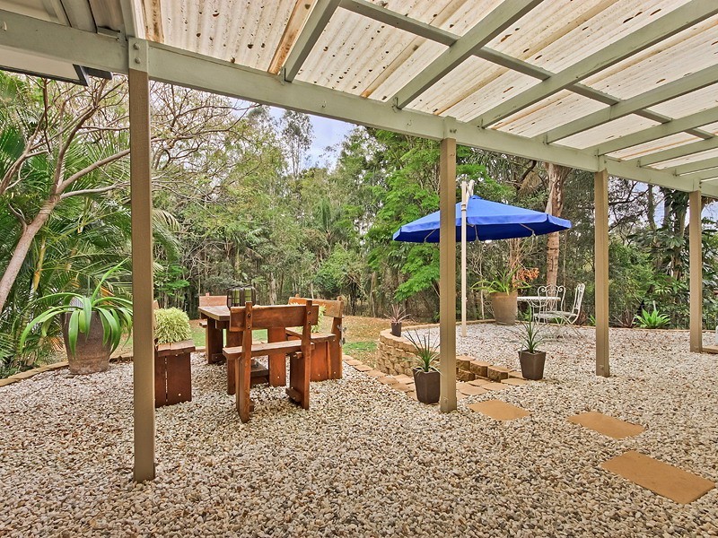 6 Brushwood Dr, Samford Valley QLD 4520