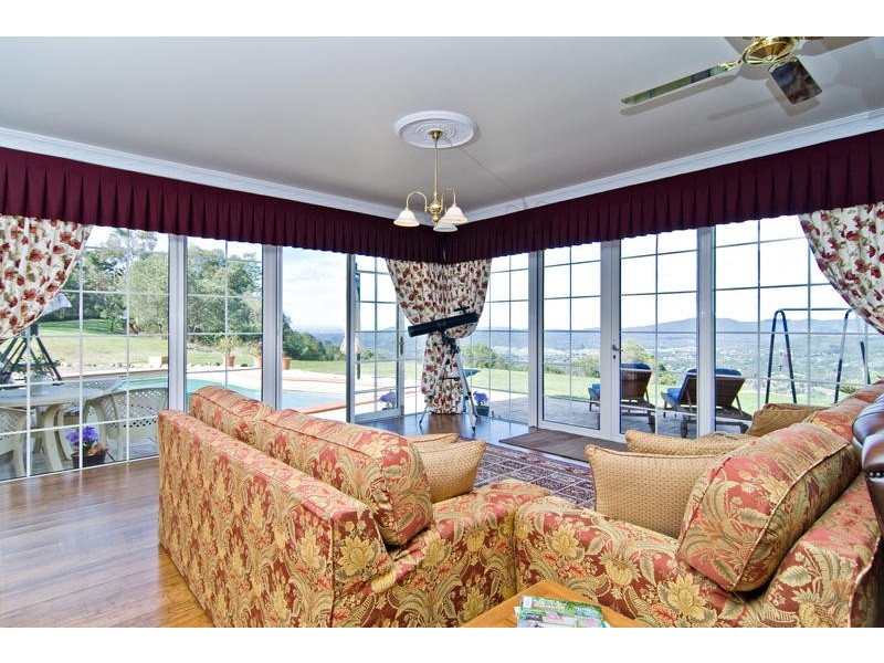 32 Cedardell Ct, Closeburn QLD 4520