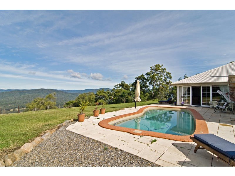 32 Cedardell Ct, Closeburn QLD 4520