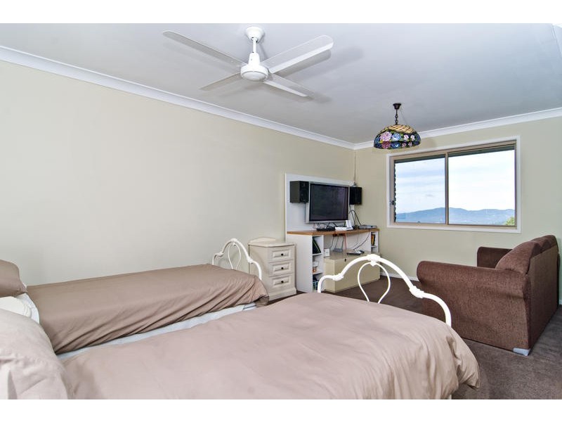 32 Cedardell Ct, Closeburn QLD 4520