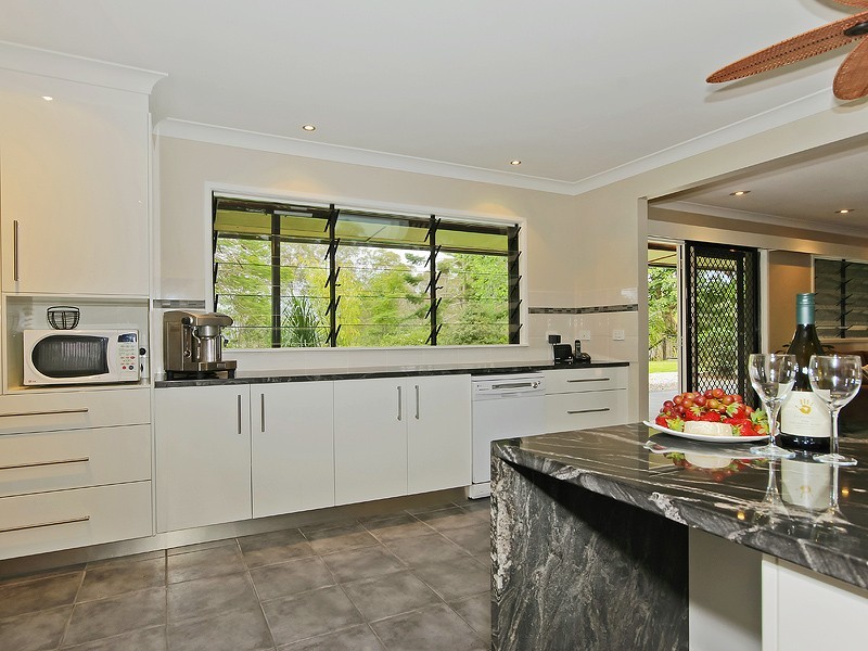 1004 Bunya Road, Draper QLD 4520