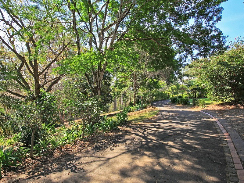 1004 Bunya Road, Draper QLD 4520