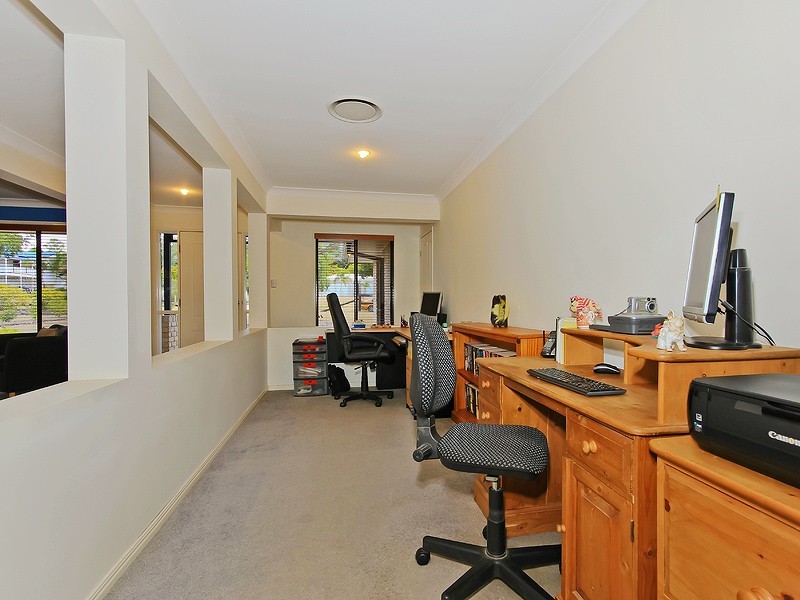 19 Showgrounds Drive, Highvale QLD 4520