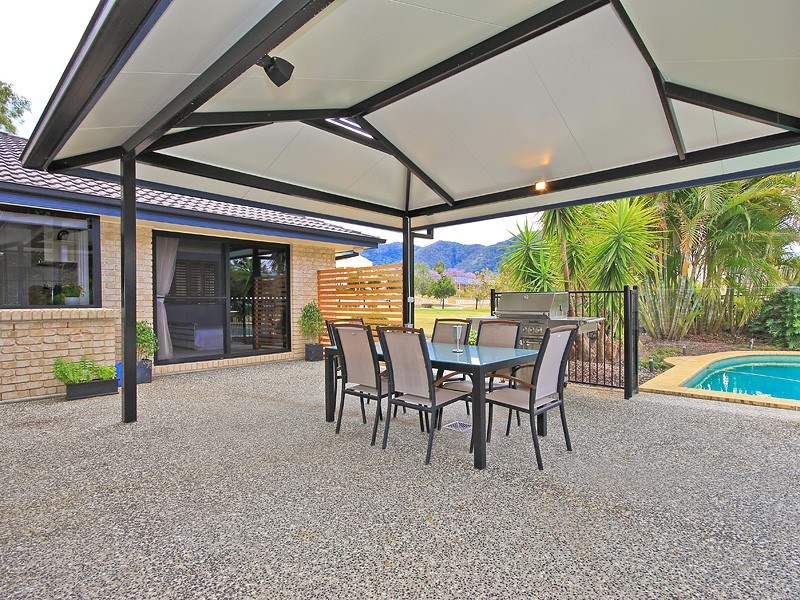 19 Showgrounds Drive, Highvale QLD 4520