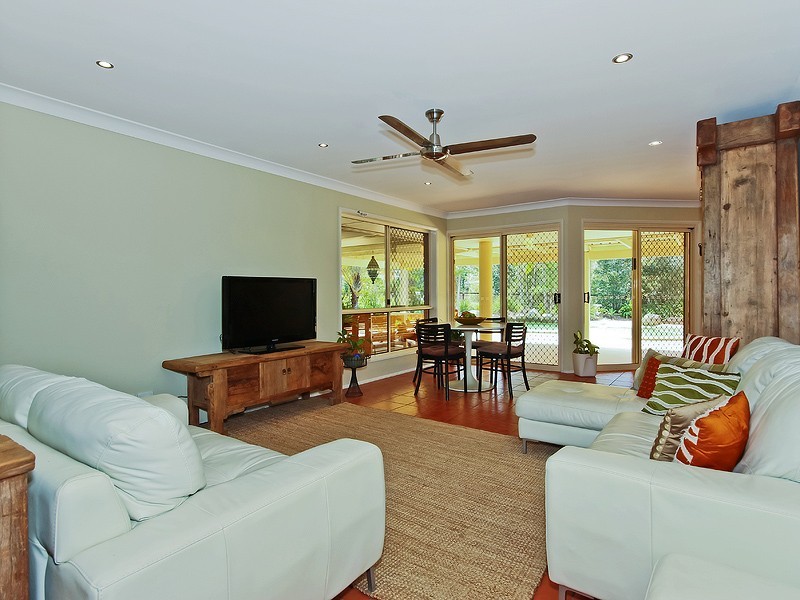 3 Pine Court, Samford Valley QLD 4520