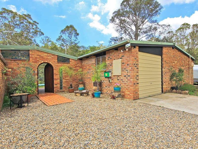 5 Nullamanna Road, Camp Mountain QLD 4520
