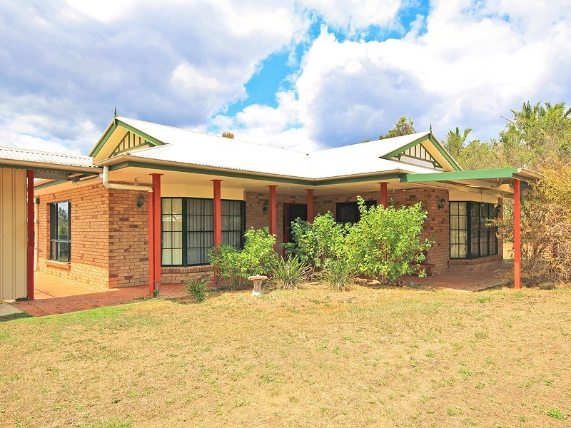 4 Brushwood Dr, Samford Valley QLD 4520