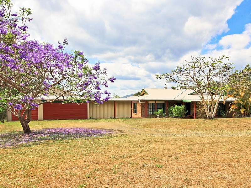 4 Brushwood Dr, Samford Valley QLD 4520