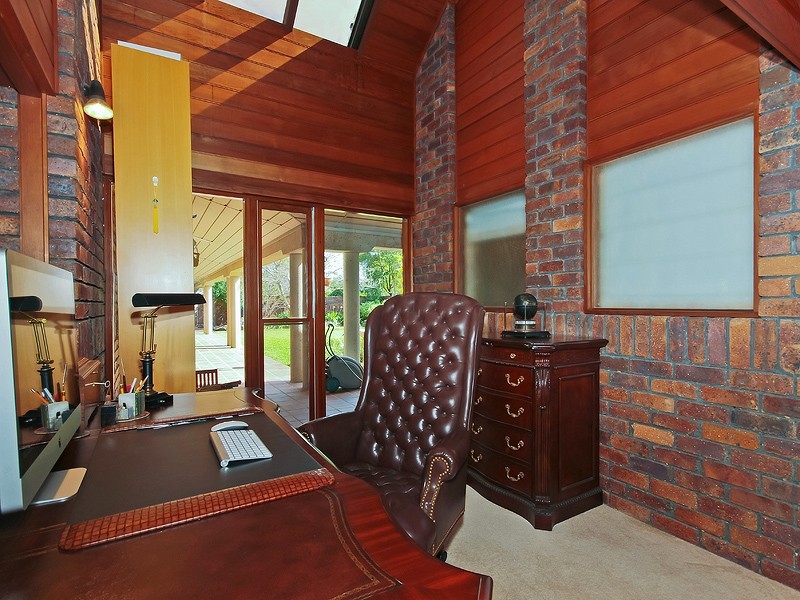 14 Valray Place, Samford Valley QLD 4520