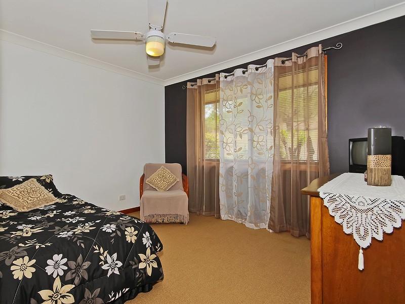 68 Oatlands Crt, Wights Mountain QLD 4520