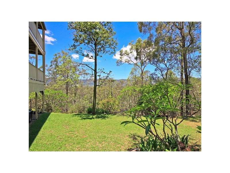 4 Springfield Ct, Wights Mountain QLD 4520