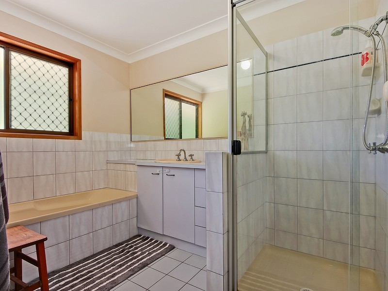 3 Bertha Court, Bunya QLD 4055