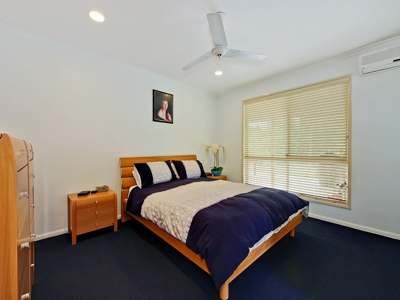 8 Clapham Court, Bunya QLD 4055