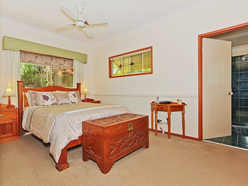 5 Woodview Street, Samford Valley QLD 4520