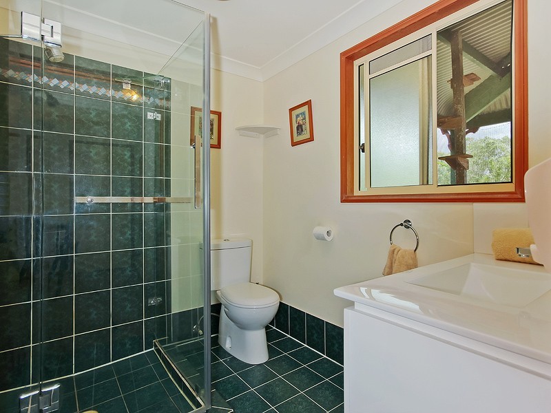 5 Woodview Street, Samford Valley QLD 4520