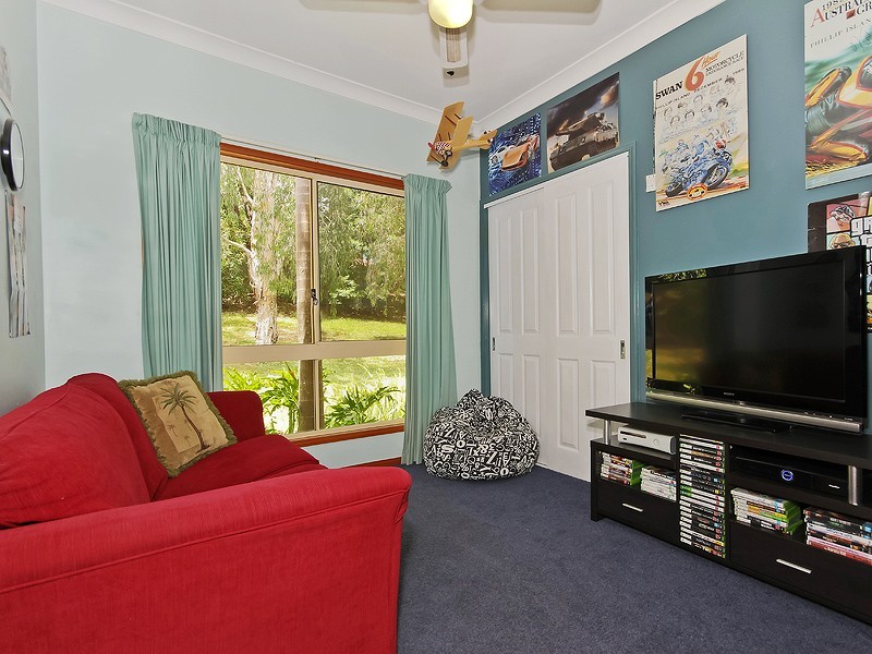 5 Woodview Street, Samford Valley QLD 4520