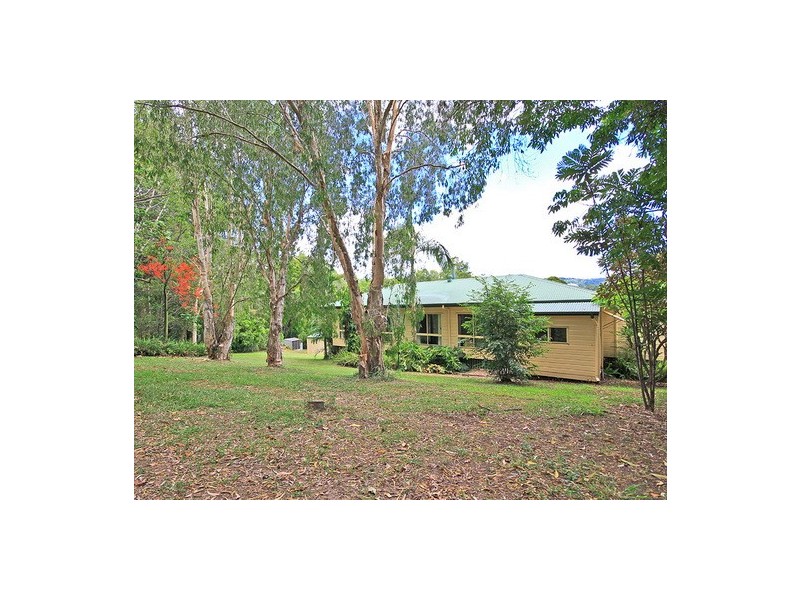 5 Woodview Street, Samford Valley QLD 4520