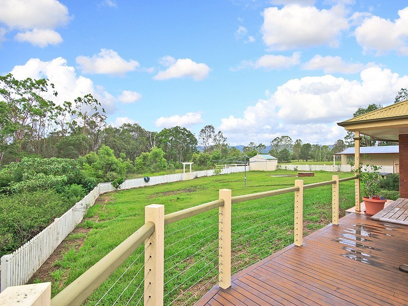 31 Wights Mountain Rd, Samford Valley QLD 4520