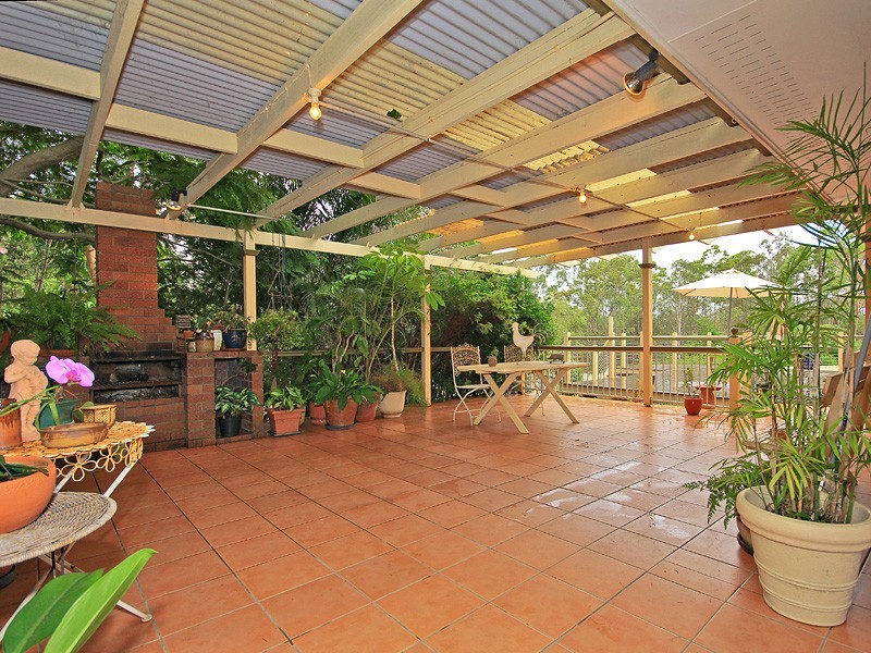 31 Wights Mountain Rd, Samford Valley QLD 4520