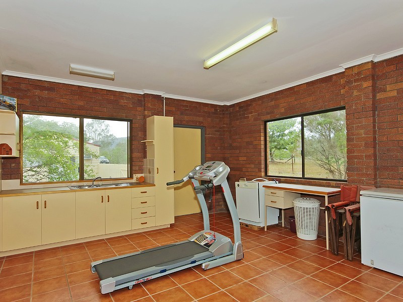 31 Wights Mountain Rd, Samford Valley QLD 4520