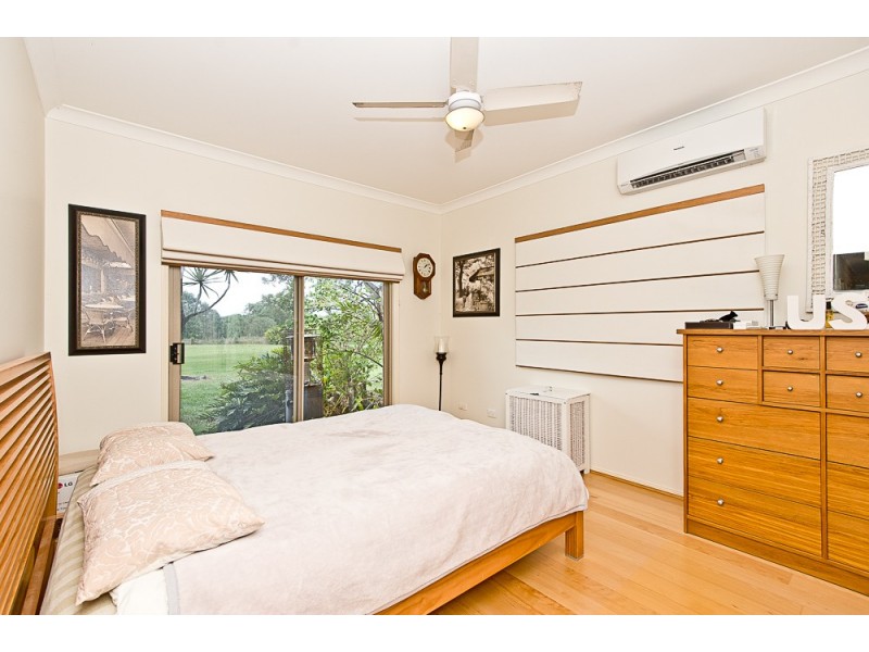 16 Richards Road, Camp Mountain QLD 4520