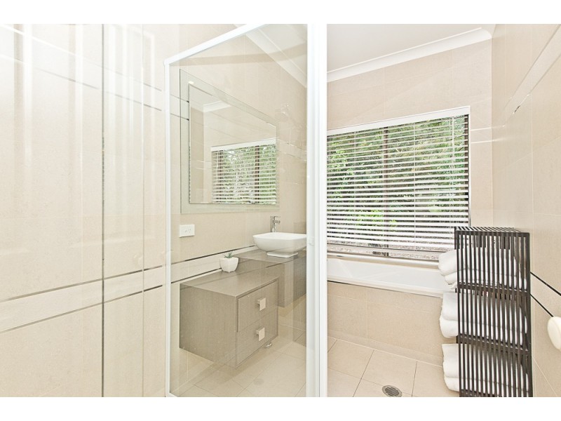 16 Richards Road, Camp Mountain QLD 4520