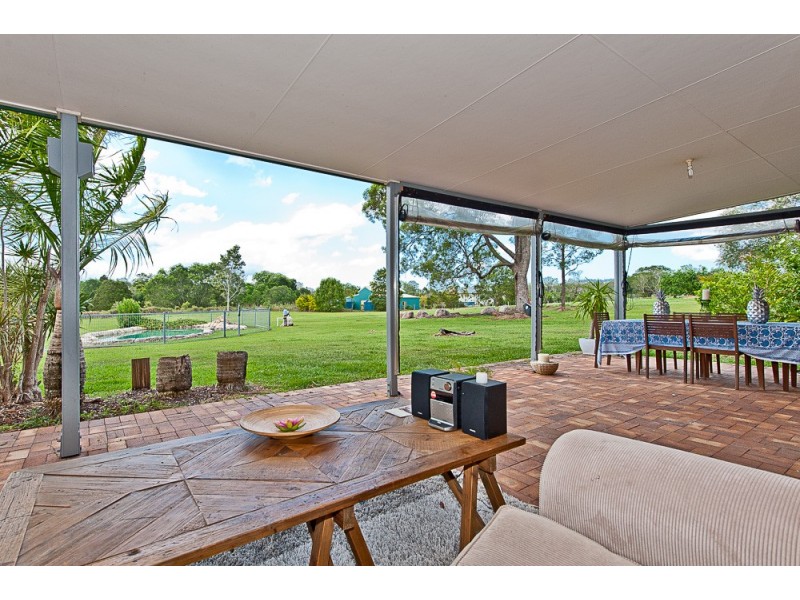 16 Richards Road, Camp Mountain QLD 4520