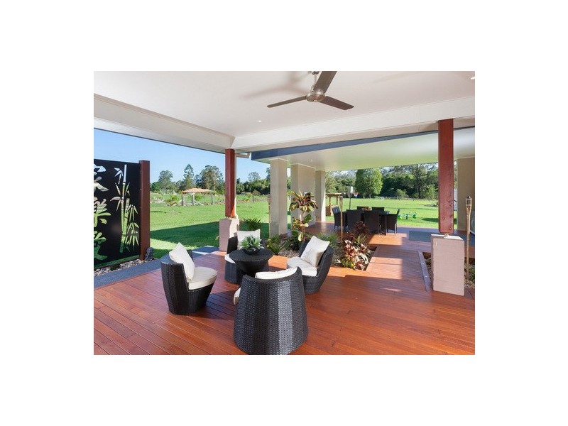 15 Reiners Road, Samford Valley QLD 4520