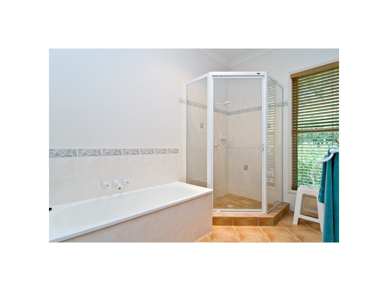 6 Cooroora Crescent, Yugar QLD 4520