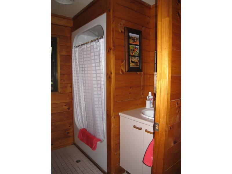 Clear Mountain QLD 4500