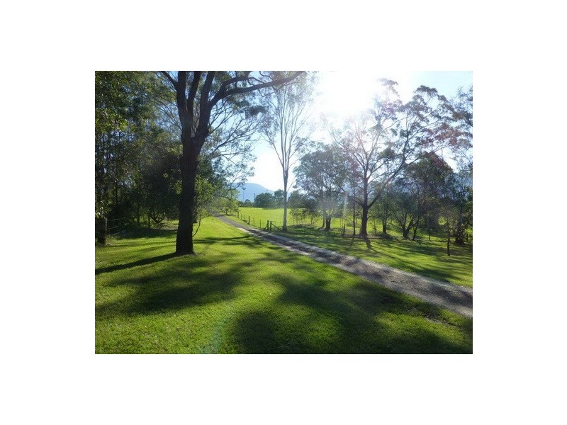 8 Brunswick PLace, Wights Mountain QLD 4520