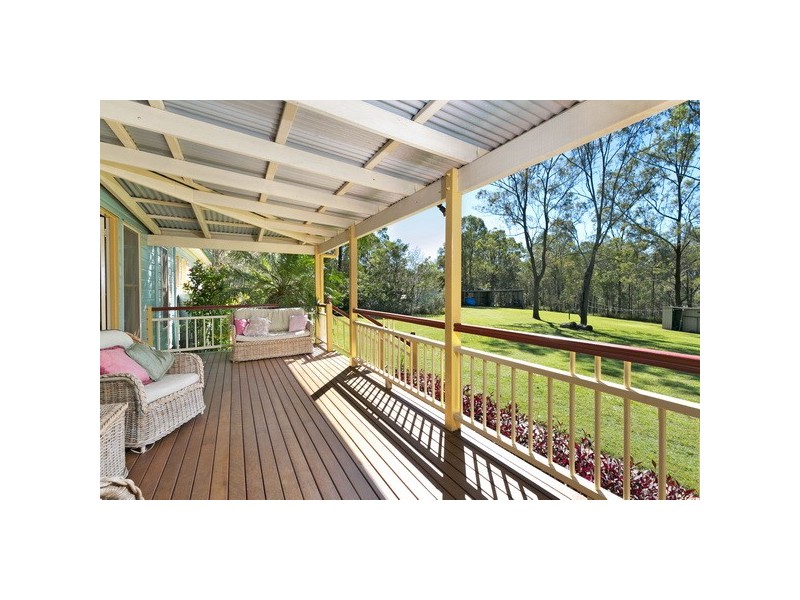 8 Brunswick PLace, Wights Mountain QLD 4520