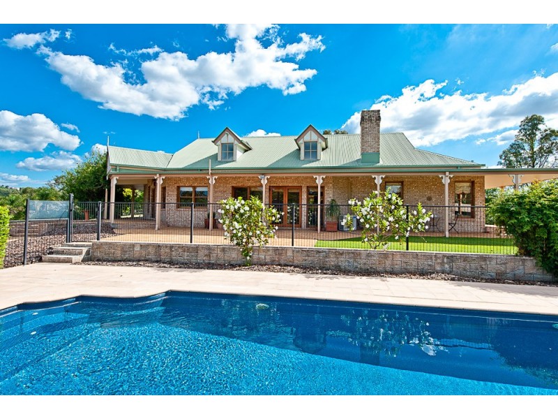 22 Stansell Court, Draper QLD 4520