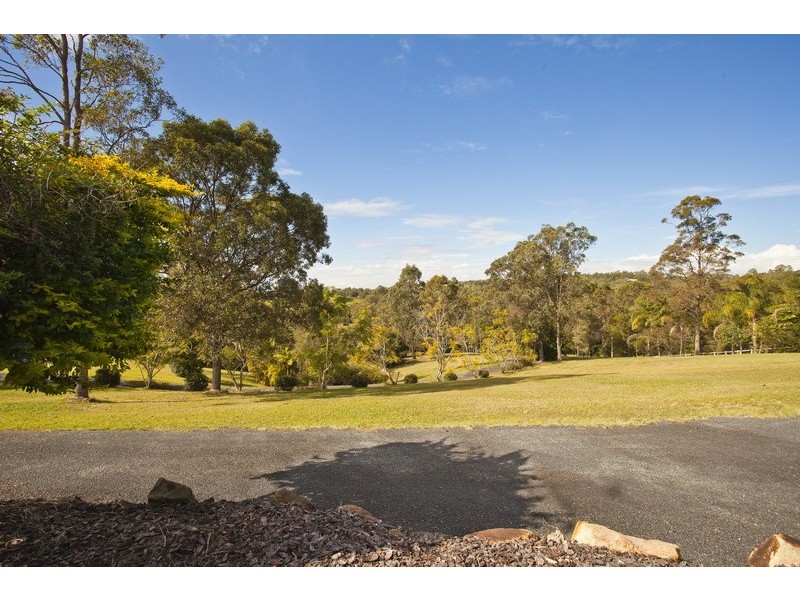 22 Stansell Court, Draper QLD 4520