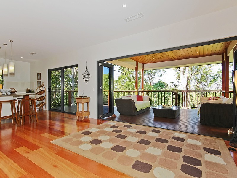 11 Wentworth Avenue, Mount Nebo QLD 4520