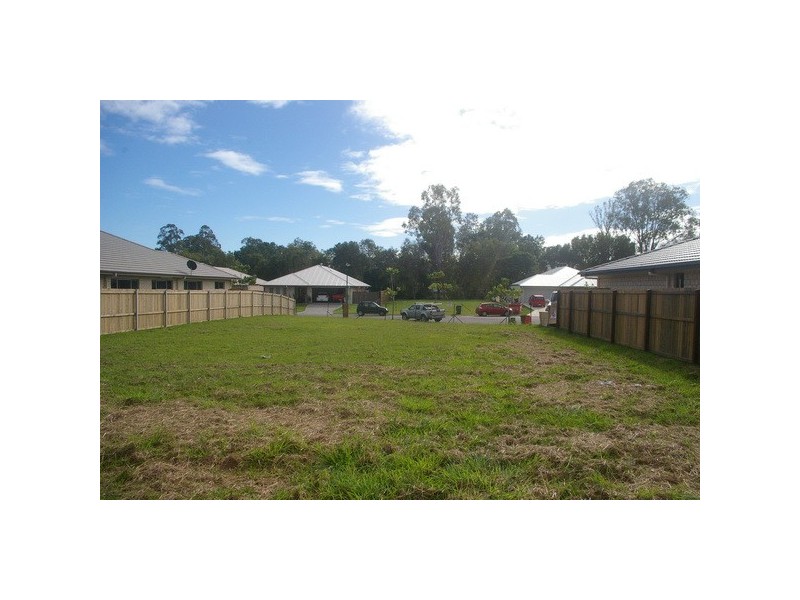 6 Village Lane, Samford Village QLD 4520