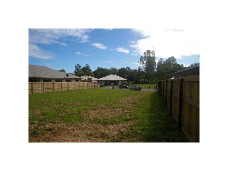 6 Village Lane, Samford Village QLD 4520