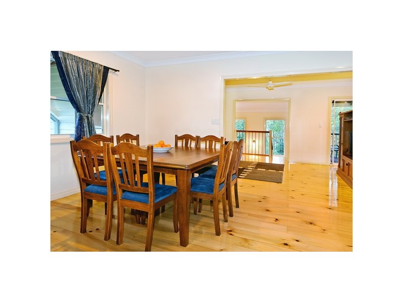 1 Skyline Court, Draper QLD 4520