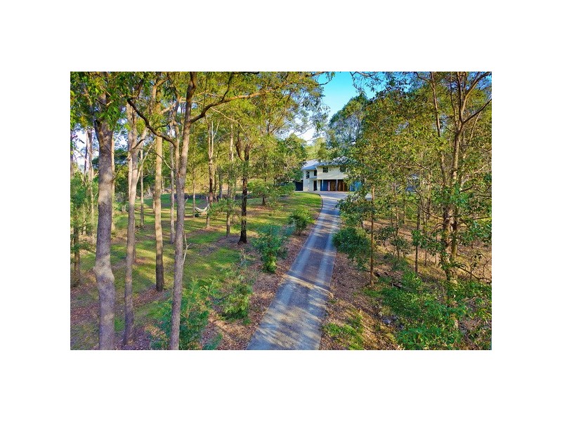 1 Skyline Court, Draper QLD 4520