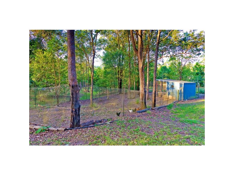 1 Skyline Court, Draper QLD 4520