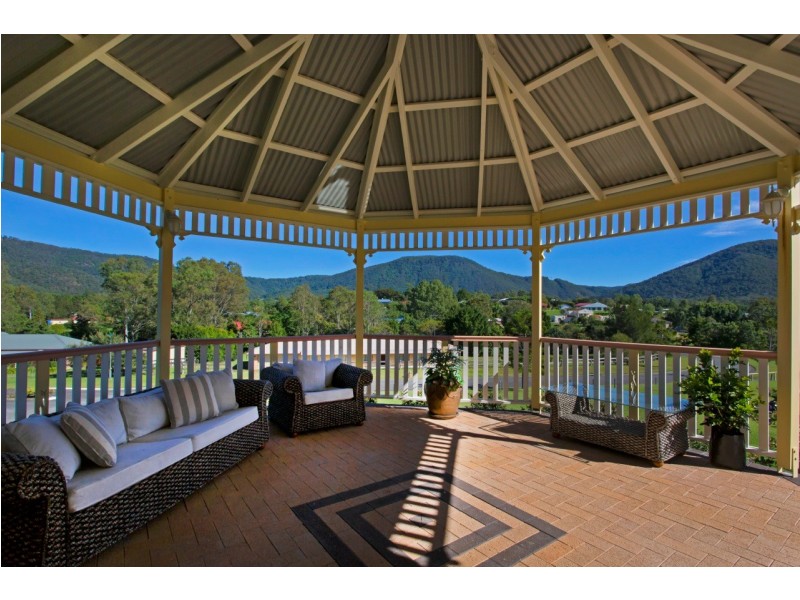 1 Bellwood Court, Highvale QLD 4520