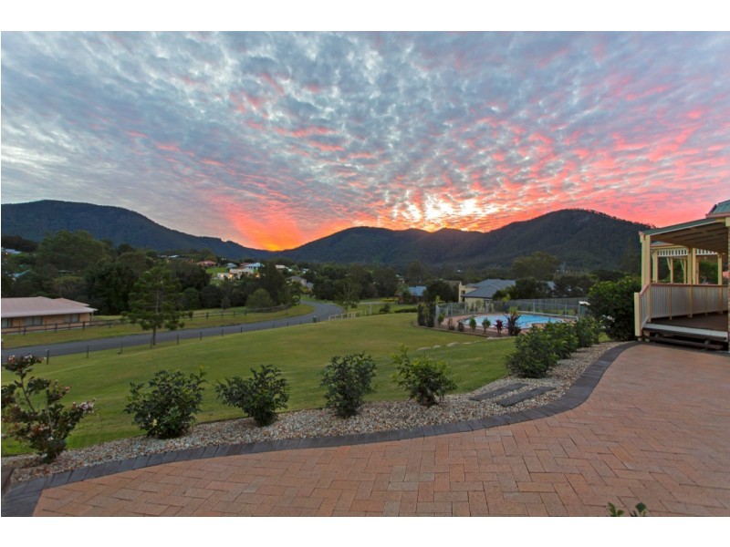 1 Bellwood Court, Highvale QLD 4520