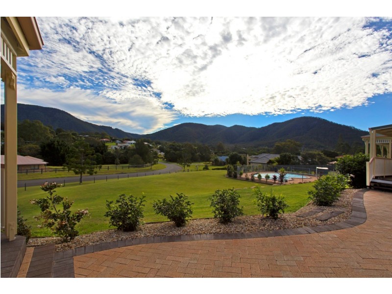 1 Bellwood Court, Highvale QLD 4520