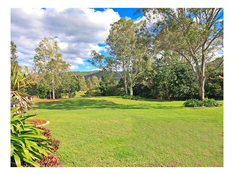 6 Norwood Ct, Highvale QLD 4520