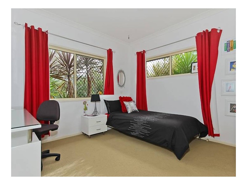 6 Norwood Ct, Highvale QLD 4520