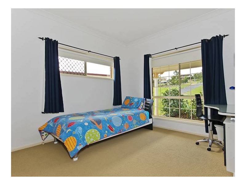 6 Norwood Ct, Highvale QLD 4520