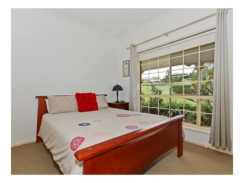 6 Norwood Ct, Highvale QLD 4520