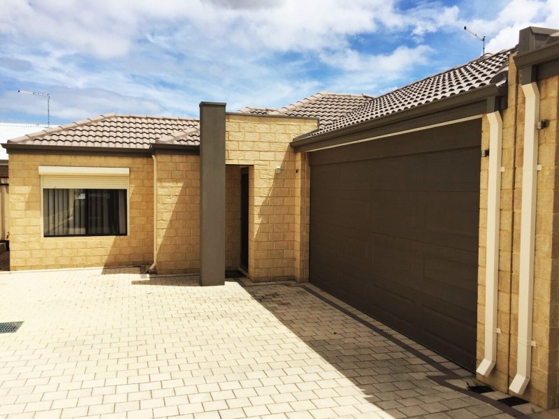 345C Flinders St, Nollamara WA 6061
