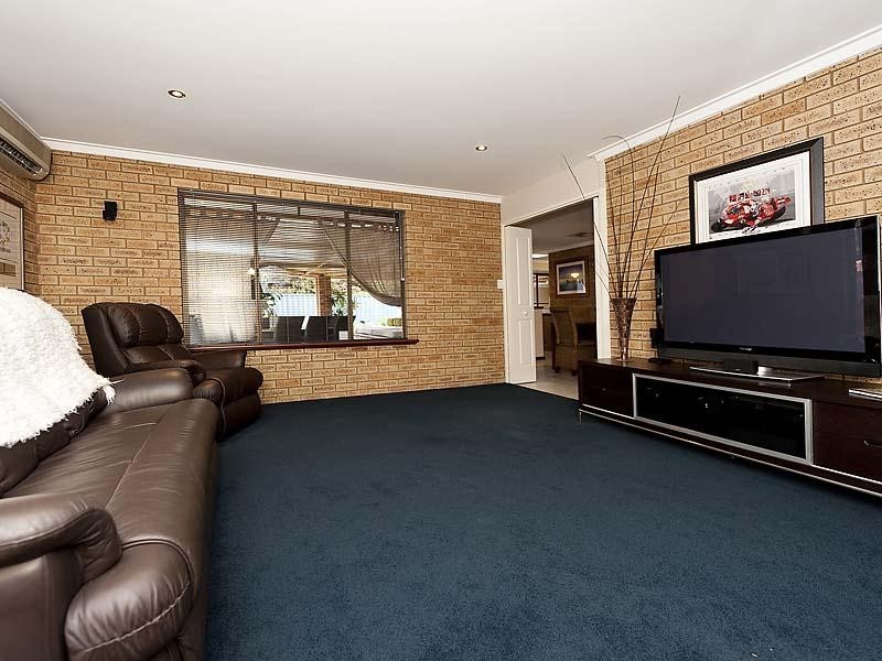 46 Jaeger Square, Ballajura WA 6066